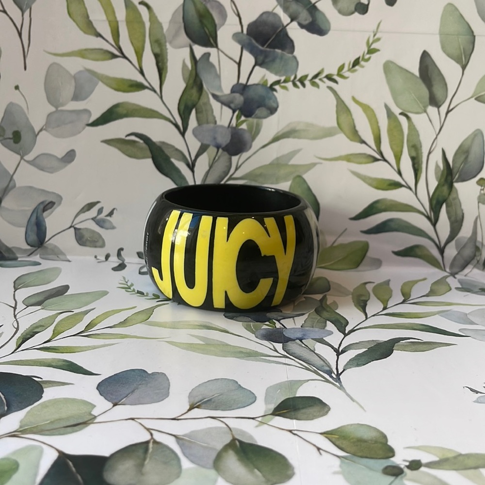 Juicy Bracelet “JUICY REVOLUTION”